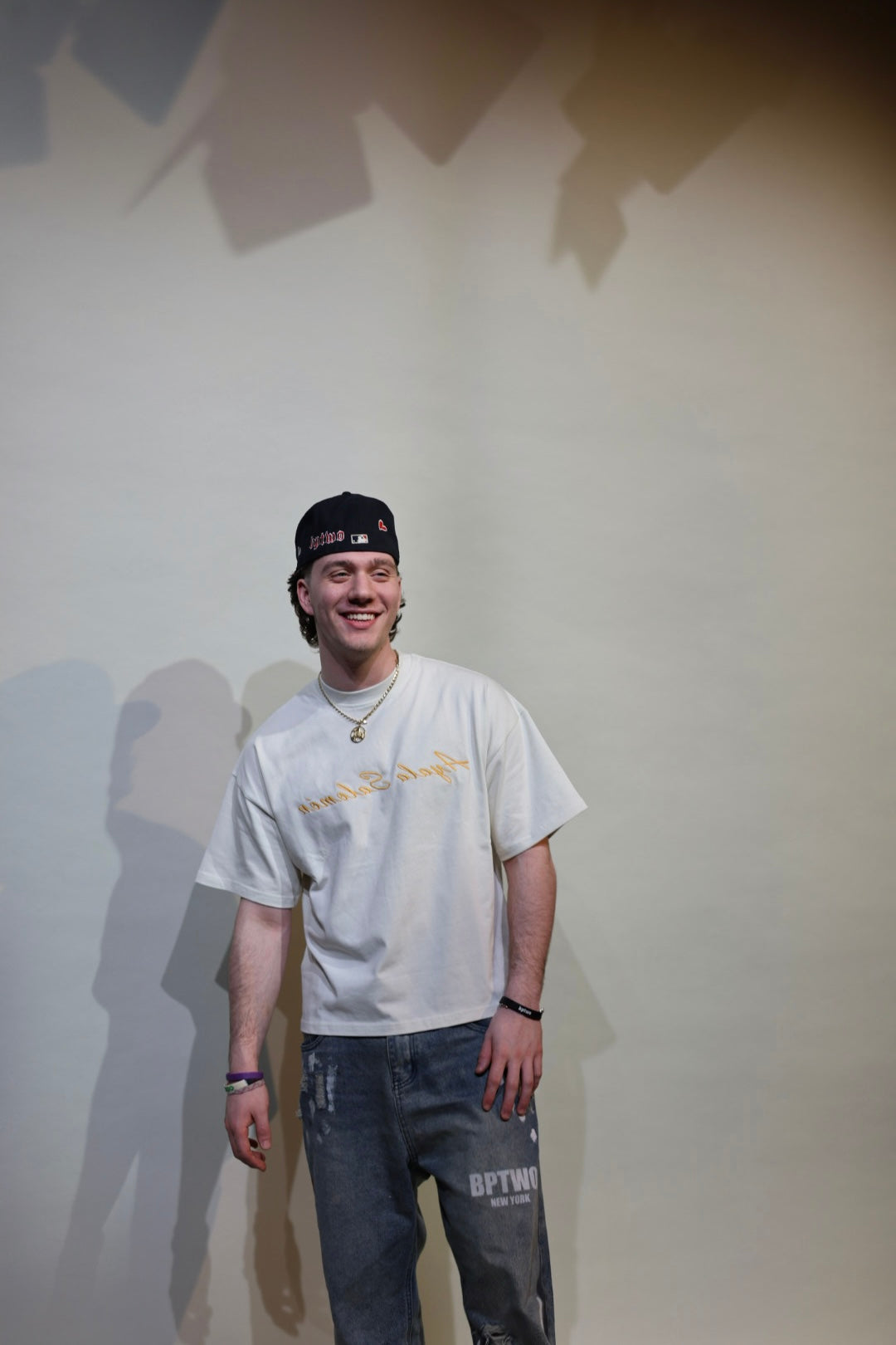 VNTGE WHITE Reverse T Shirt